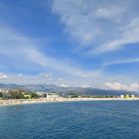 Monika Near The 公寓 斯普利特